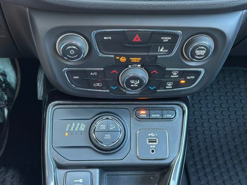 Jeep Compass Faktura VAT 23% 1.3 Limited Benzyna / Hybrid 4xe II (2016-)