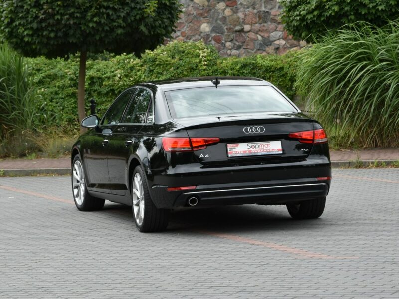 Audi A4 2.0TDi 150KM Automat 2016r. Virtual Kamera NAVi FullLED alufelgi18" B9 (2015-)