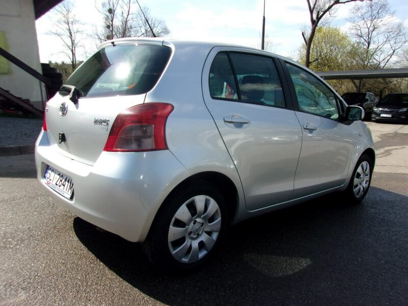 Toyota Yaris Automat 1.3 VVT-i Klimatyzacja El.Szyby, El. Lusterka II (2005-2011)
