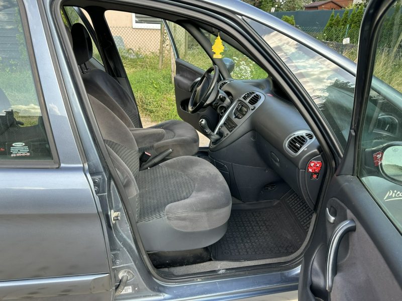Citroen Xsara Picasso Hak, klimatronic, czujniki parkowania, opony wielosezonowe, tempomat