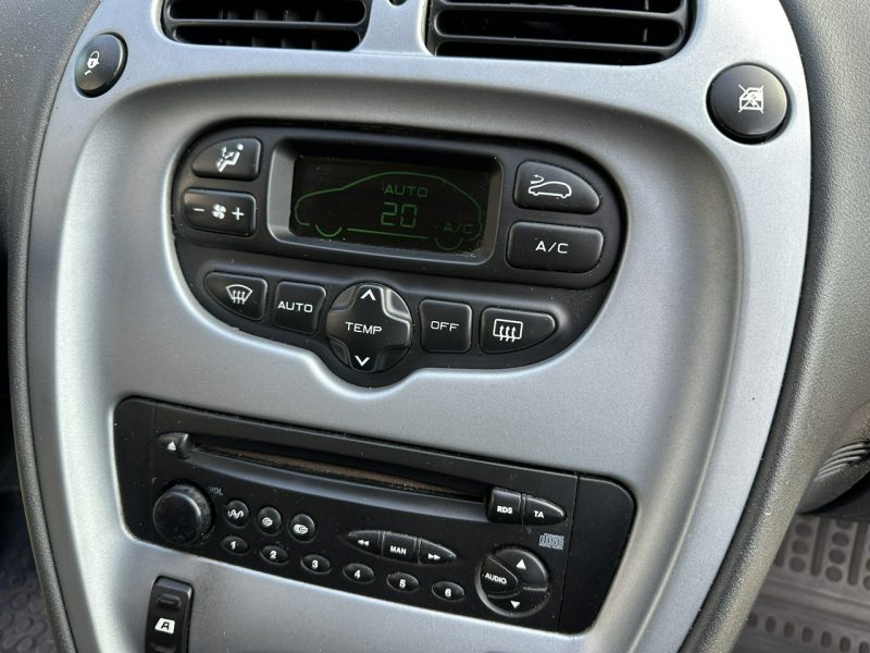 Citroen Xsara Picasso Hak, klimatronic, czujniki parkowania, opony wielosezonowe, tempomat