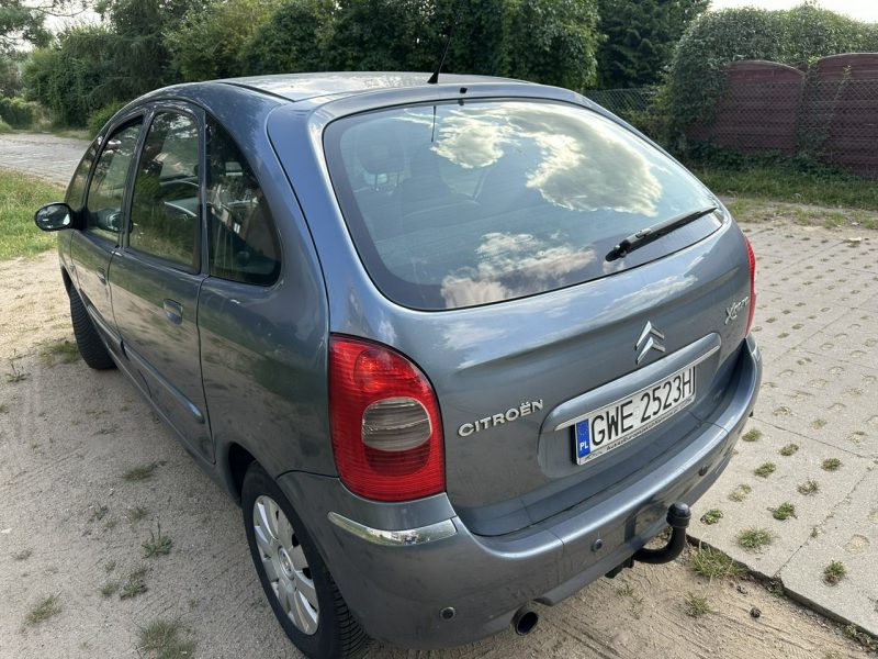 Citroen Xsara Picasso Hak, klimatronic, czujniki parkowania, opony wielosezonowe, tempomat