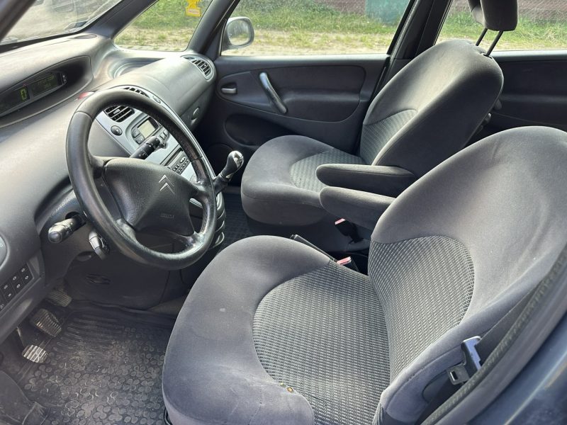Citroen Xsara Picasso Hak, klimatronic, czujniki parkowania, opony wielosezonowe, tempomat
