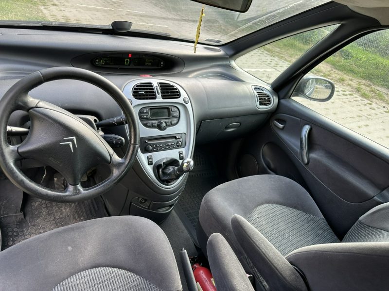 Citroen Xsara Picasso Hak, klimatronic, czujniki parkowania, opony wielosezonowe, tempomat