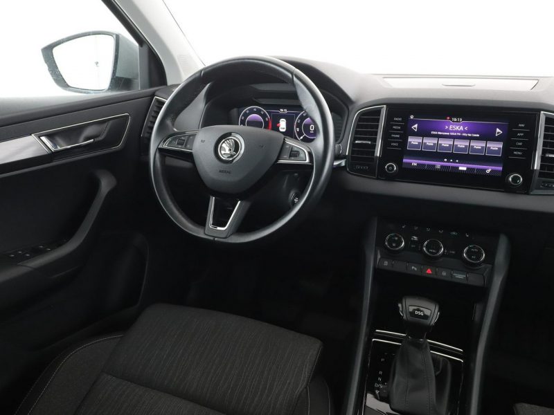 Škoda Karoq STYLE automat virtual navi PDC grzane fotele climatronic LED