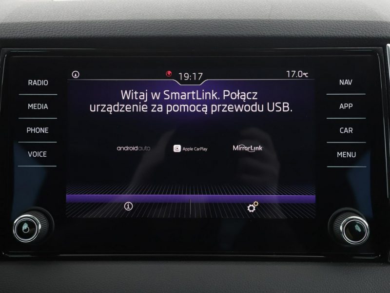 Škoda Karoq STYLE automat virtual navi PDC grzane fotele climatronic LED