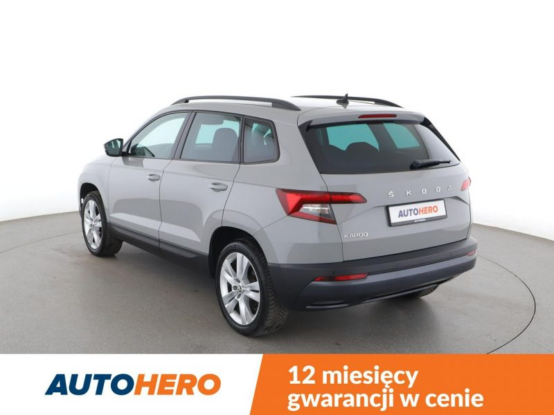 Škoda Karoq STYLE automat virtual navi PDC grzane fotele climatronic LED