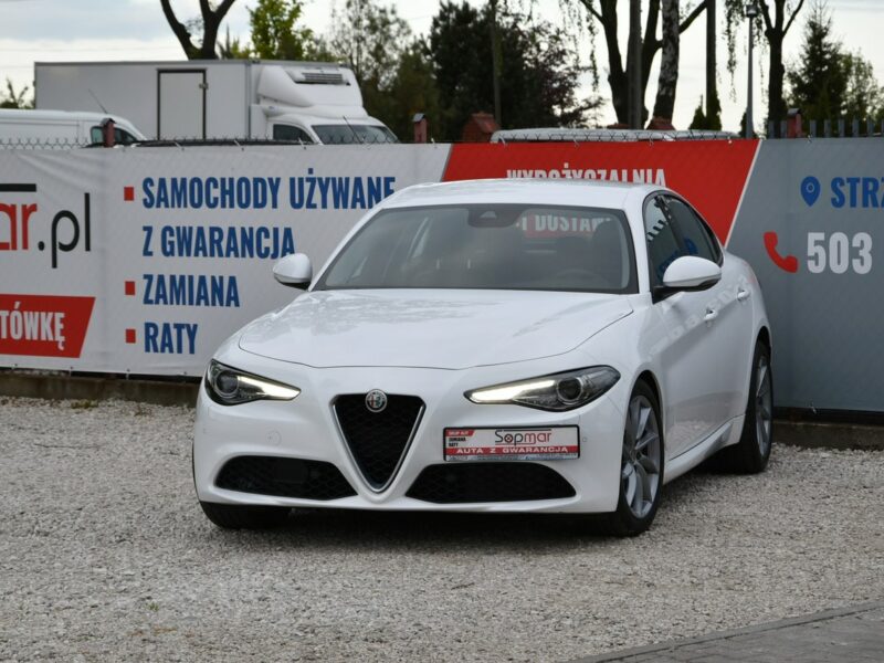 Alfa Romeo Giulia 2.2d Manual 2018r. jak NOWA 31tkm DNA NAVi Skóra LED Polecam