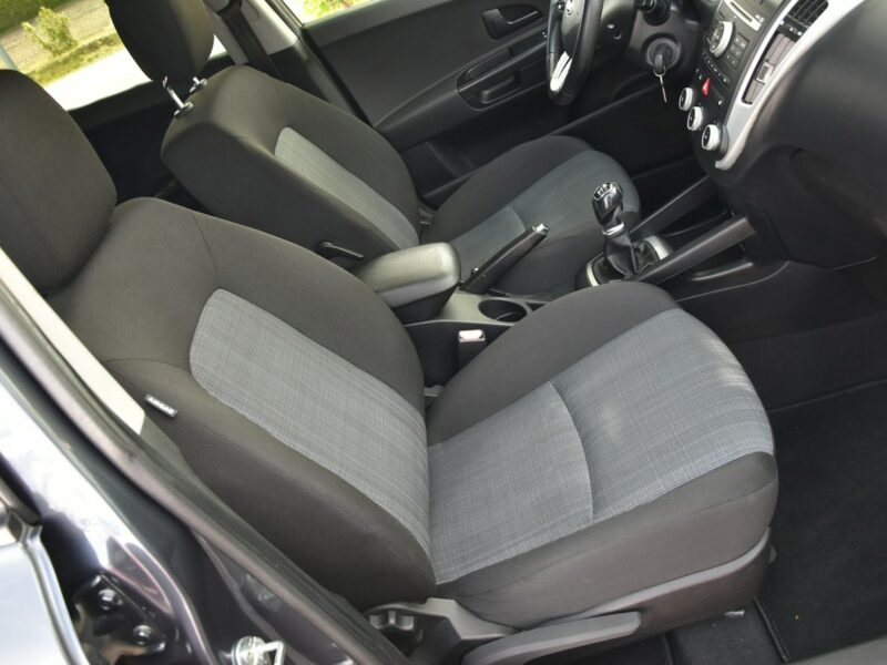 Kia Cee'd 1.6CRDi 116KM 2011r. lift Klima TEMPOMAT isofix Alufelgi Polecam I (2006-2012)