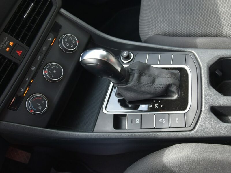 Volkswagen Jetta 1.4TSi 150KM AUTOMAT 2019r. FullLED Kamera TEMPOMAT Isofix 37tkm A6 (2010-)