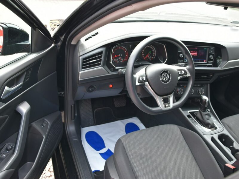Volkswagen Jetta 1.4TSi 150KM AUTOMAT 2019r. FullLED Kamera TEMPOMAT Isofix 37tkm A6 (2010-)
