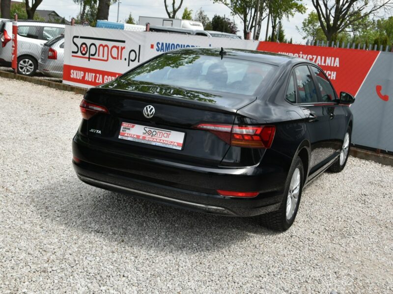 Volkswagen Jetta 1.4TSi 150KM AUTOMAT 2019r. FullLED Kamera TEMPOMAT Isofix 37tkm A6 (2010-)