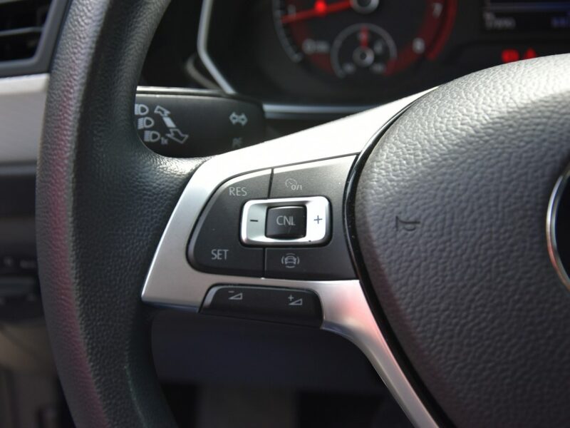 Volkswagen Jetta 1.4TSi 150KM AUTOMAT 2019r. FullLED Kamera TEMPOMAT Isofix 37tkm A6 (2010-)