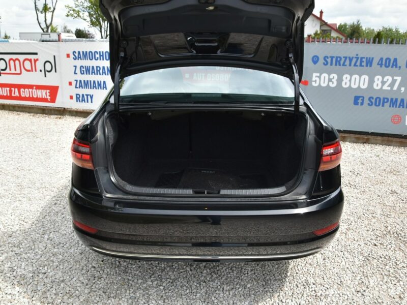 Volkswagen Jetta 1.4TSi 150KM AUTOMAT 2019r. FullLED Kamera TEMPOMAT Isofix 37tkm A6 (2010-)