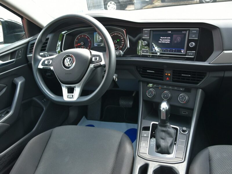 Volkswagen Jetta 1.4TSi 150KM AUTOMAT 2019r. FullLED Kamera TEMPOMAT Isofix 37tkm A6 (2010-)