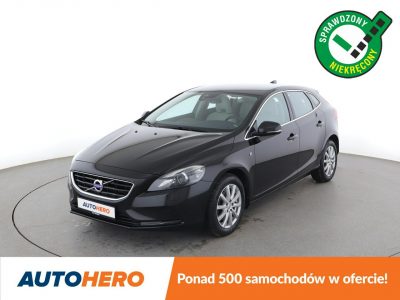 Volvo V40 2.0 T2 Ocean Race Tempomat Navi Grzane Fotele Skóra BiXenon TFT Kamera II (2012-)