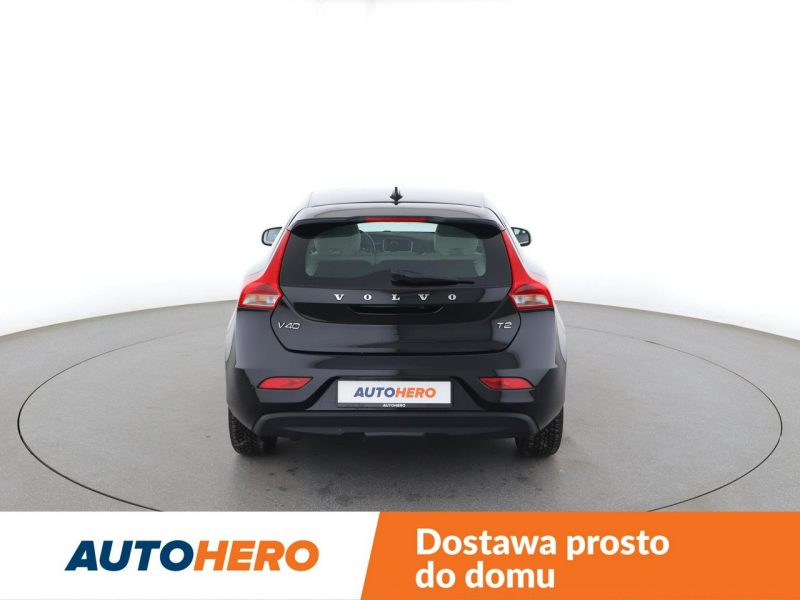 Volvo V40 2.0 T2 Ocean Race Tempomat Navi Grzane Fotele Skóra BiXenon TFT Kamera II (2012-)