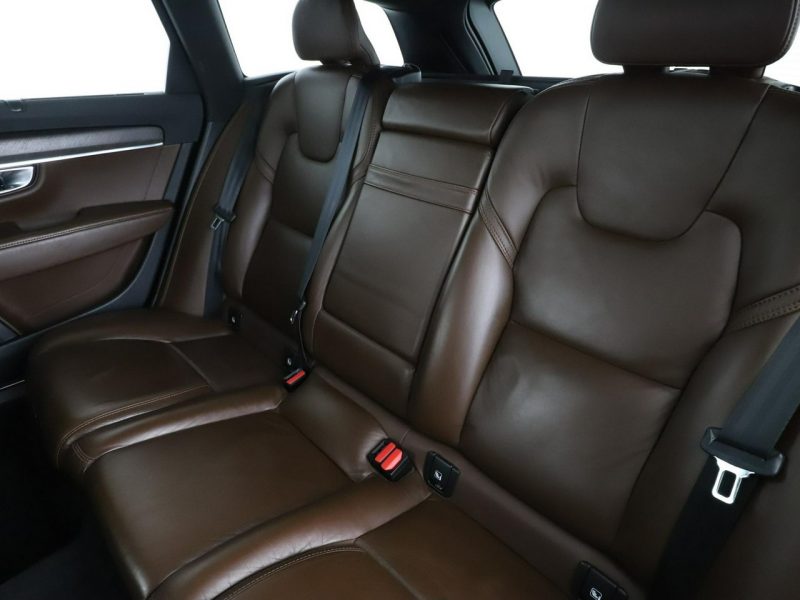 Volvo V90 Cross Country FV23% 4x4 automat skóra zintegrowane foteliki full LED navi czujniki p
