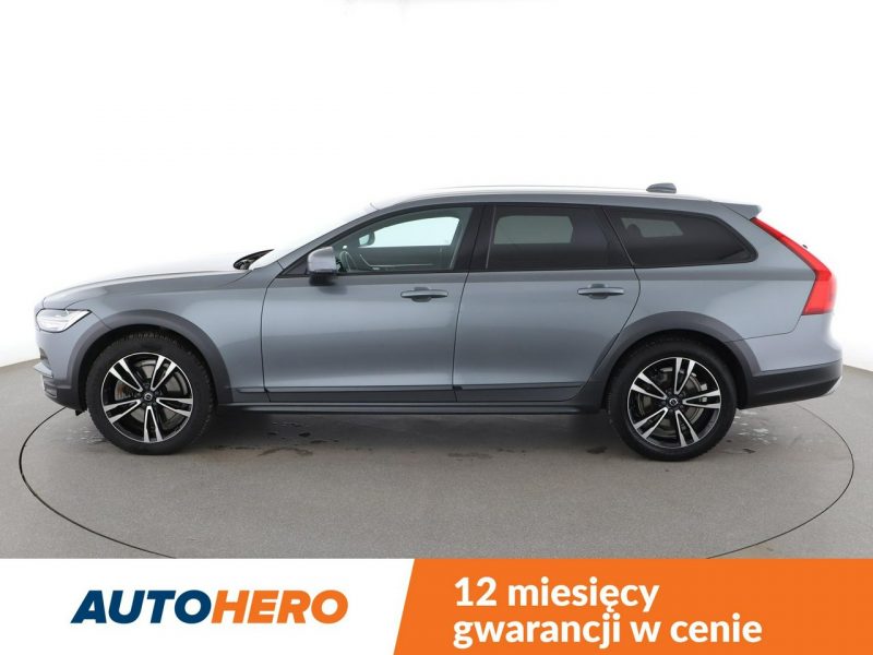 Volvo V90 Cross Country FV23% 4x4 automat skóra zintegrowane foteliki full LED navi czujniki p