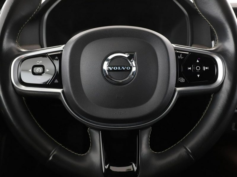Volvo V90 Cross Country FV23% 4x4 automat skóra zintegrowane foteliki full LED navi czujniki p