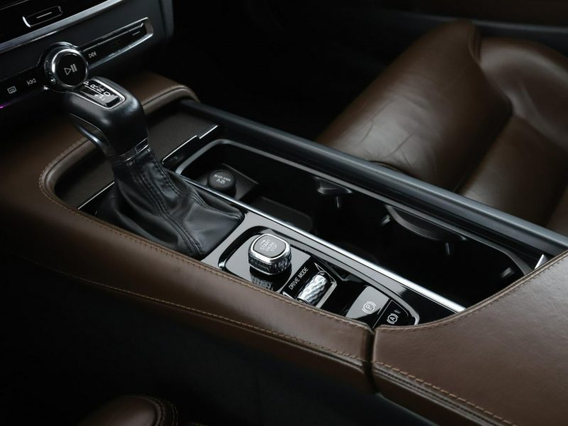 Volvo V90 Cross Country FV23% 4x4 automat skóra zintegrowane foteliki full LED navi czujniki p