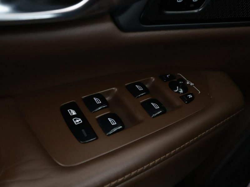 Volvo V90 Cross Country FV23% 4x4 automat skóra zintegrowane foteliki full LED navi czujniki p