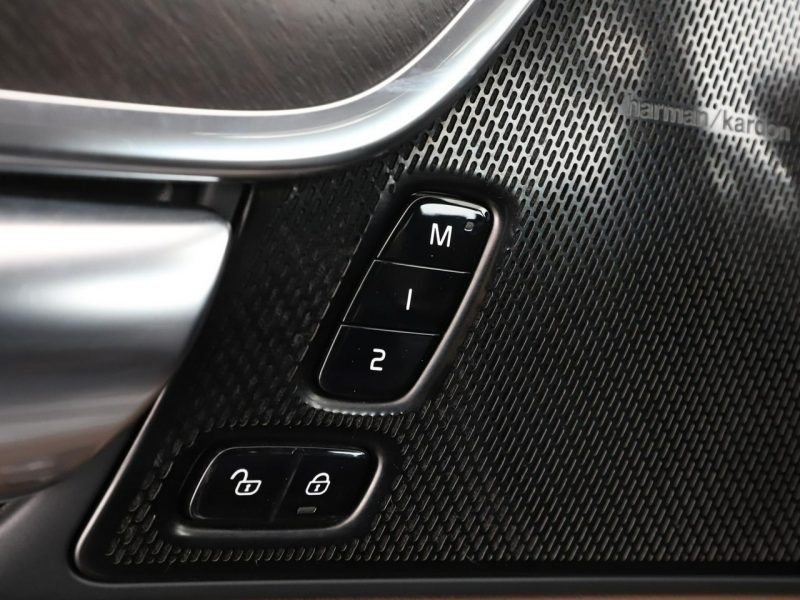 Volvo V90 Cross Country FV23% 4x4 automat skóra zintegrowane foteliki full LED navi czujniki p