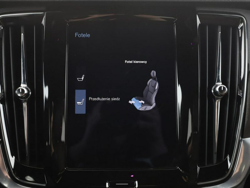 Volvo V90 Cross Country FV23% 4x4 automat skóra zintegrowane foteliki full LED navi czujniki p