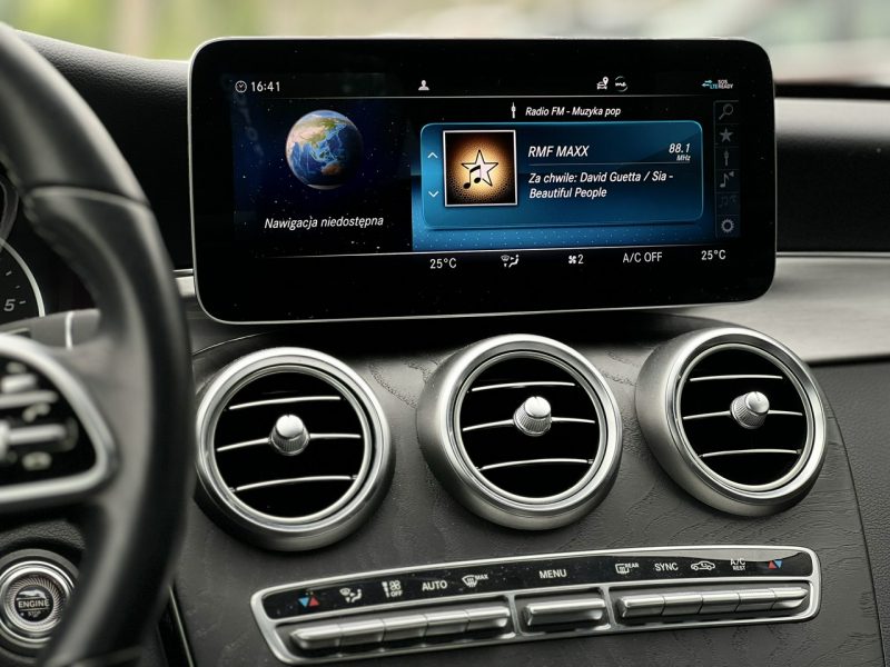 Mercedes C 220 C220D Stan bardzo dobry I właściciel VAT 23% Bezwypadkowy W205 (2014-2021)