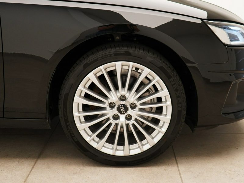 Audi A4 30TDI 136KM LED Tempomat Ambient B9 (2015-)