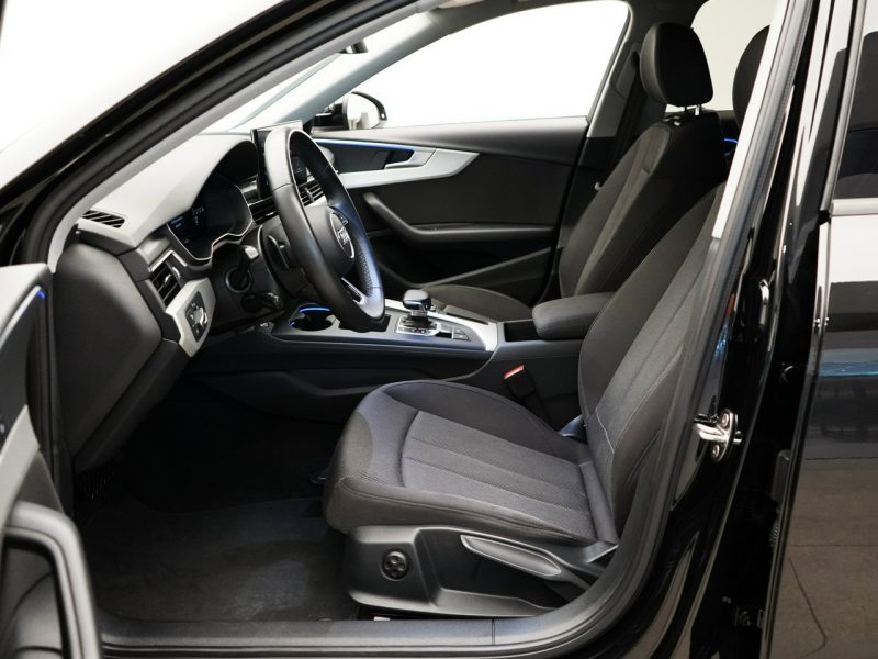 Audi A4 30TDI 136KM LED Tempomat Ambient B9 (2015-)
