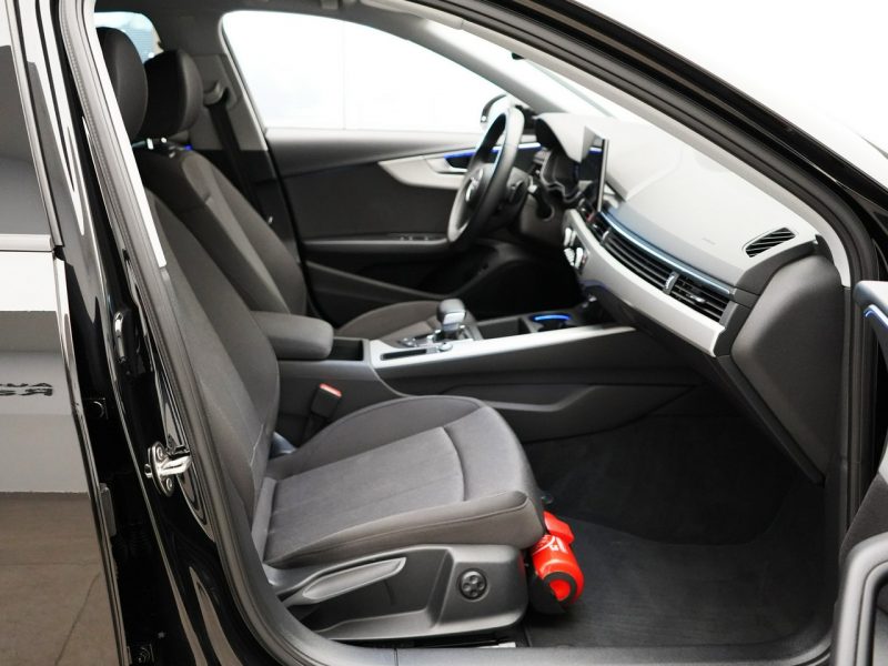 Audi A4 30TDI 136KM LED Tempomat Ambient B9 (2015-)