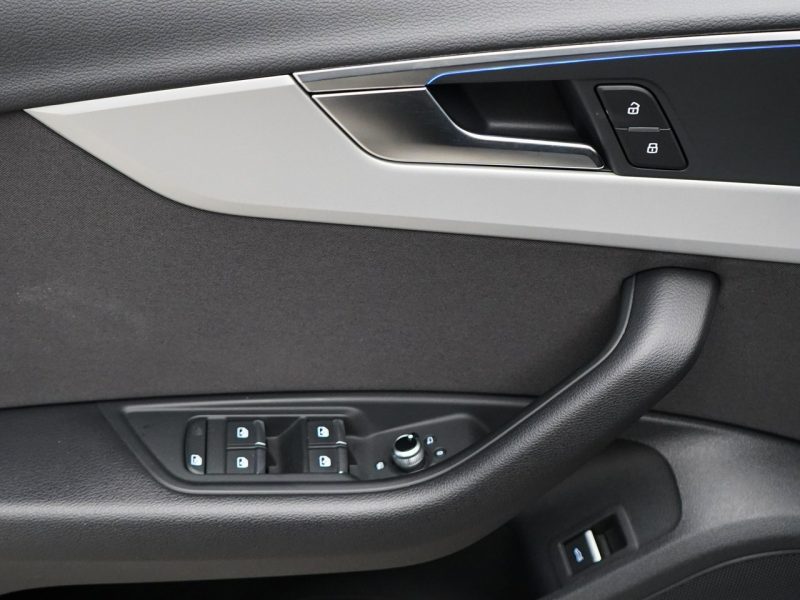 Audi A4 30TDI 136KM LED Tempomat Ambient B9 (2015-)