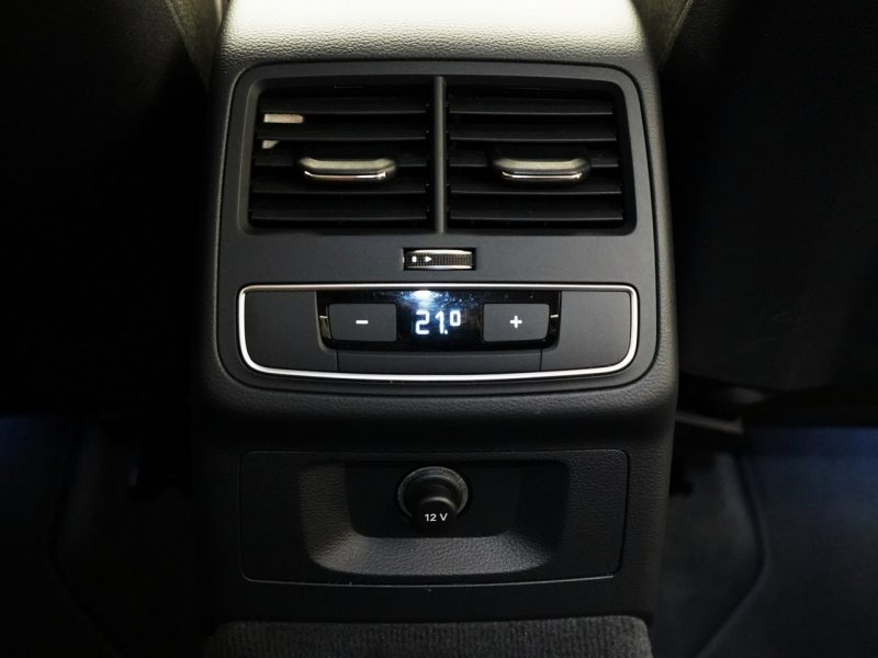 Audi A4 30TDI 136KM LED Tempomat Ambient B9 (2015-)
