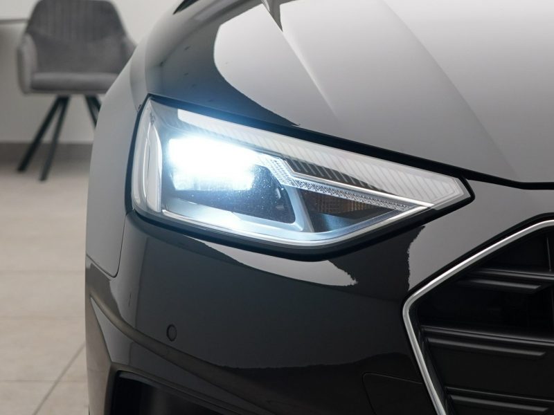 Audi A4 30TDI 136KM LED Tempomat Ambient B9 (2015-)