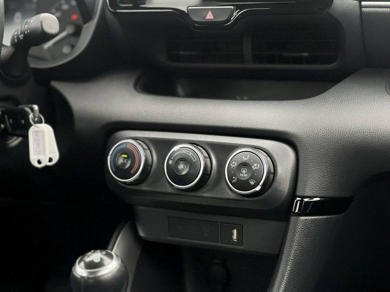 Toyota Yaris Salon Polska Poleasingowy I właściciel Serwis ASO VAT 23% Bezwypadkowy IV (2020-)