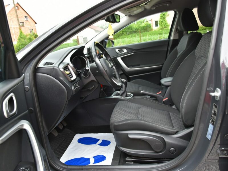 Kia Cee'd 1.6CRDi 116KM Manual XI.2018r. Climatronic NAVi Kamera Isofix TEMPOMAT III (2018-)