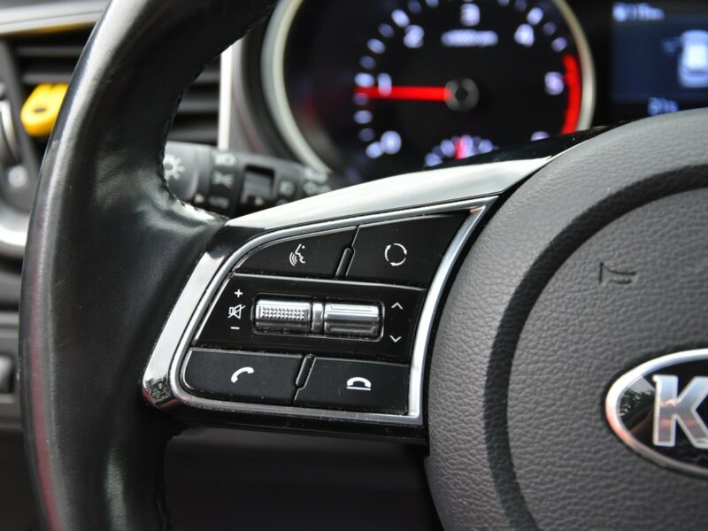 Kia Cee'd 1.6CRDi 116KM Manual XI.2018r. Climatronic NAVi Kamera Isofix TEMPOMAT III (2018-)