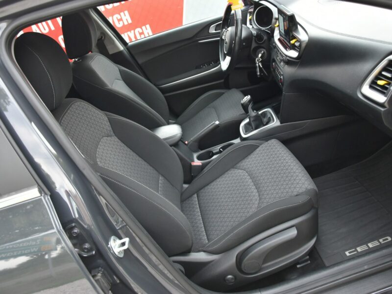 Kia Cee'd 1.6CRDi 116KM Manual XI.2018r. Climatronic NAVi Kamera Isofix TEMPOMAT III (2018-)