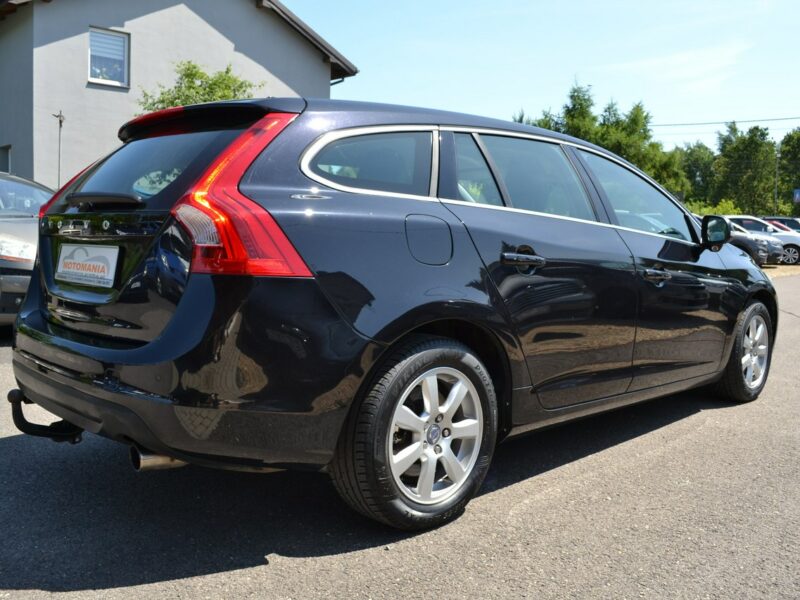 Volvo V60 Nawigacja*Climatronic*Serwis*LED*Automat 2.0T 203KM I (2010-2018)