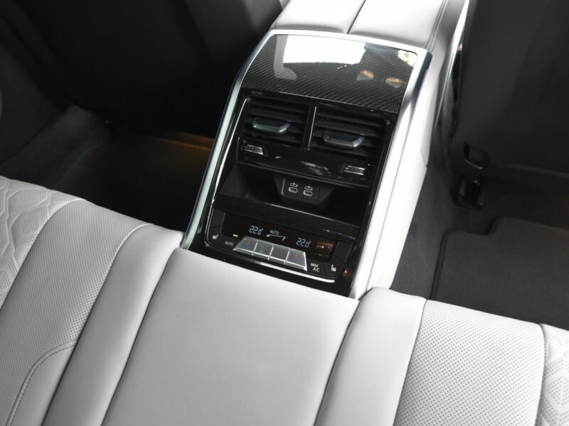BMW M8 Competition 625KM 2022r. SALON fv23 Laser Carbon Kamera360 Bowers &Wil