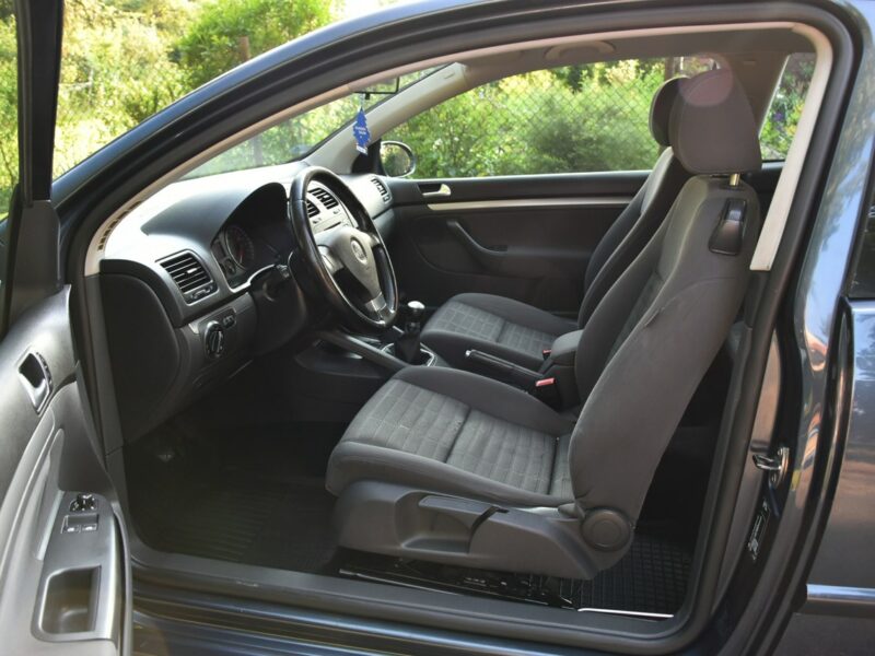 Volkswagen Golf V Tour 1.4MPi 80KM 2007r. climatronic alufelgi czujniki POLECAM V (2003-2008)
