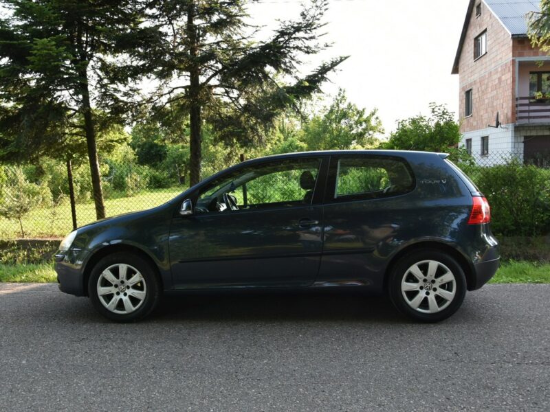 Volkswagen Golf V Tour 1.4MPi 80KM 2007r. climatronic alufelgi czujniki POLECAM V (2003-2008)