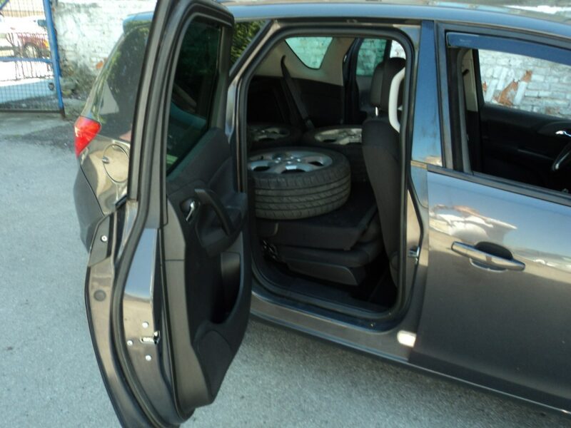 Opel Meriva sprzedam OPLA MERIVE,zareje,ubeziecz.bogata wersja II (2010-)