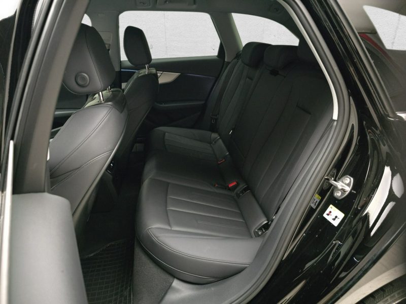 Audi A4 B9 (2015-)