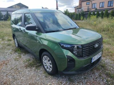 Ford Tourneo Courier Inna
