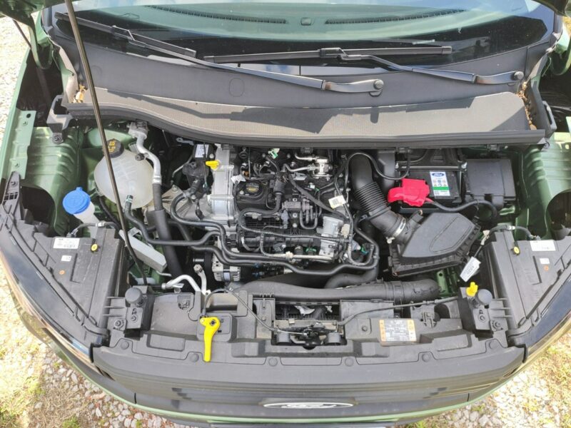 Ford Tourneo Courier Inna