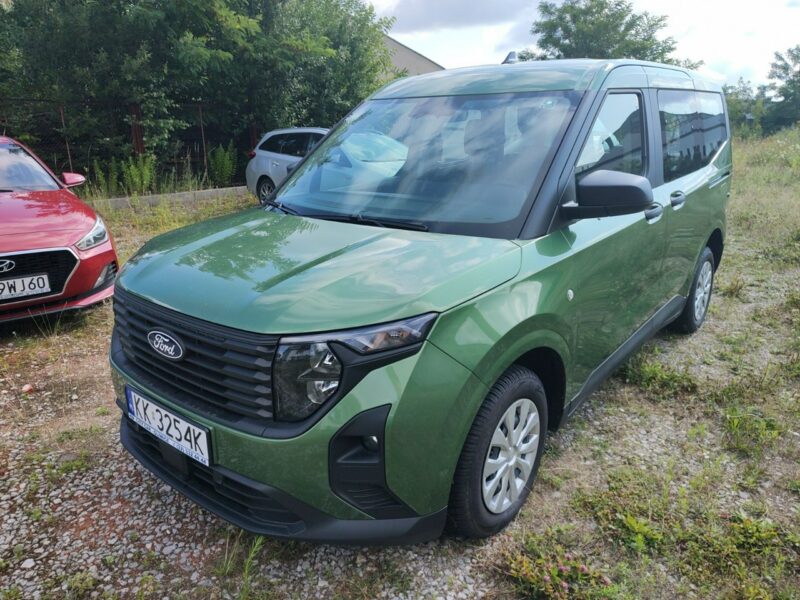 Ford Tourneo Courier Inna