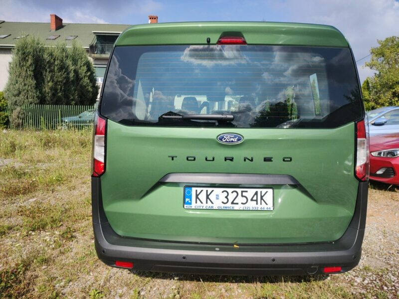 Ford Tourneo Courier Inna