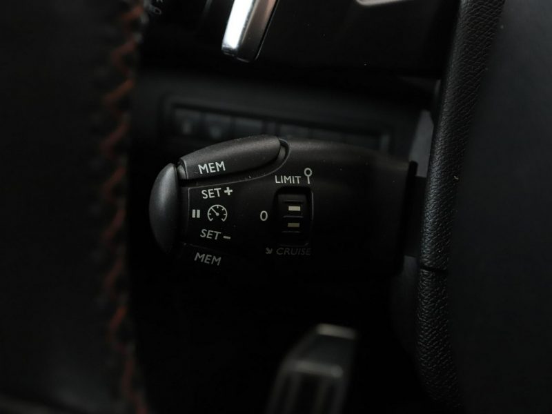 Peugeot 308 GT-Line automat 180KM navi grzane fotele alcantara PDC tempomat FullLE T9 (2014-2021)